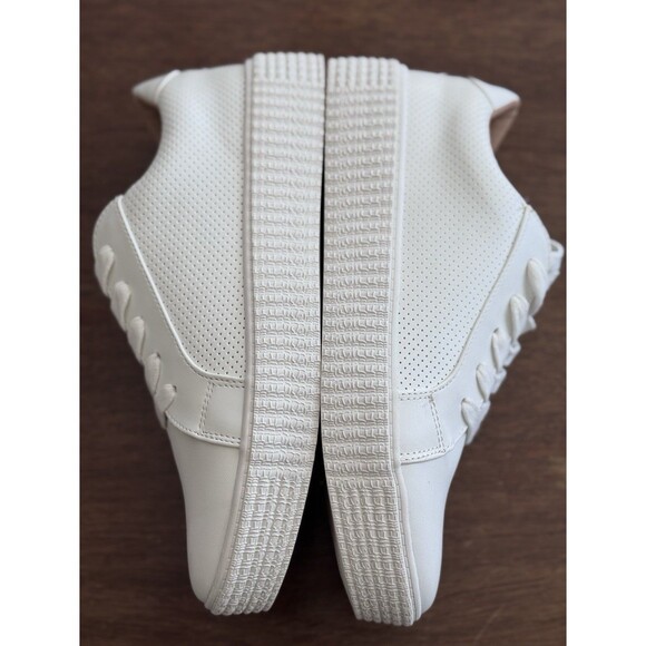 Women’s 9 Steve Madden White Platform Sneakers Lace-Up New Without Box - Picture 4 of 7